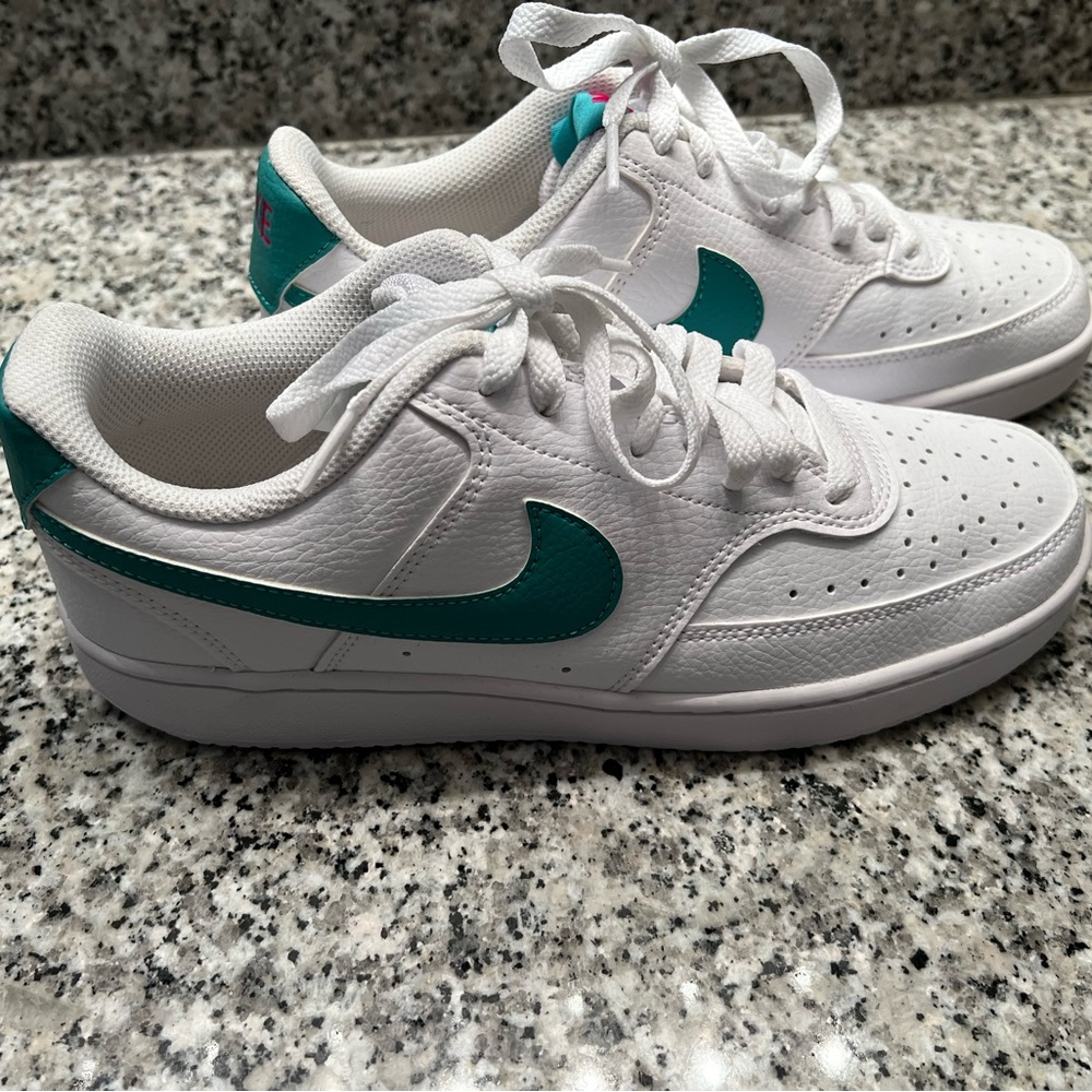 Women's Nike Court Vision